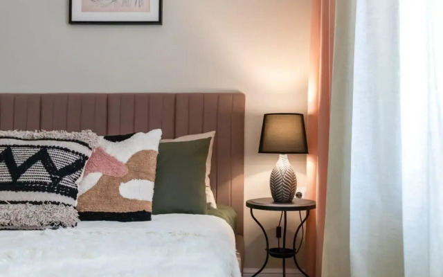 Апартаменты на улице Павлюхина 85