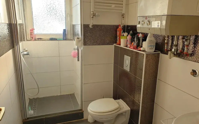 Charming Gelsenkirchen Apartment With Central Heating