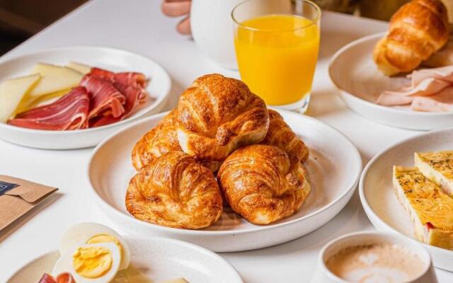 Aloft Jakarta Wahid Hasyim