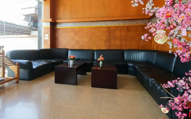 Idola Hotel