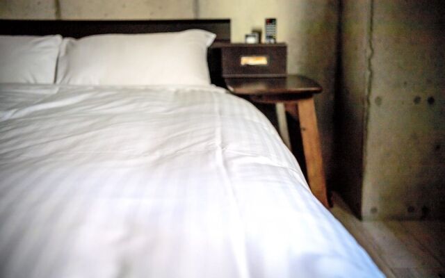 Little Island Okinawa Asahibashi