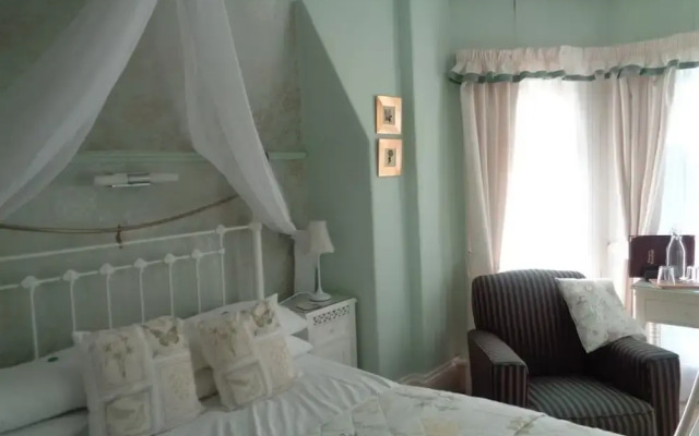 The Broadfield Hotel