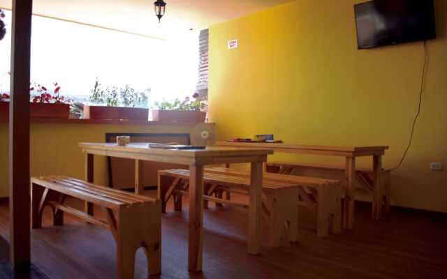 Hostal Don Jose - Hostel