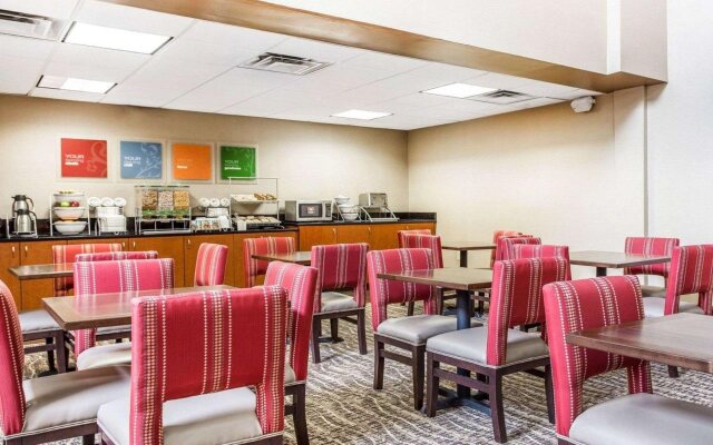 Comfort Suites Morrow - Atlanta South