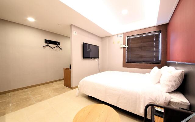 Star Hotel