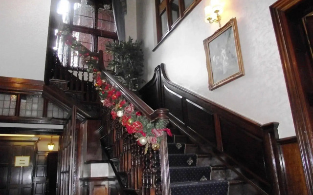 Bryn Howel Hotel