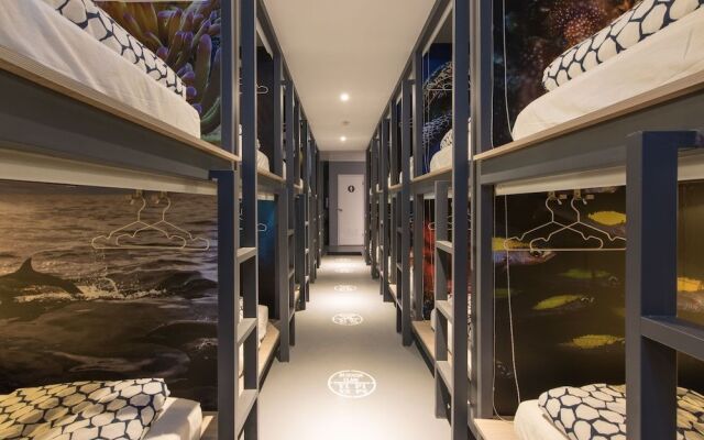 Zone17 diving station