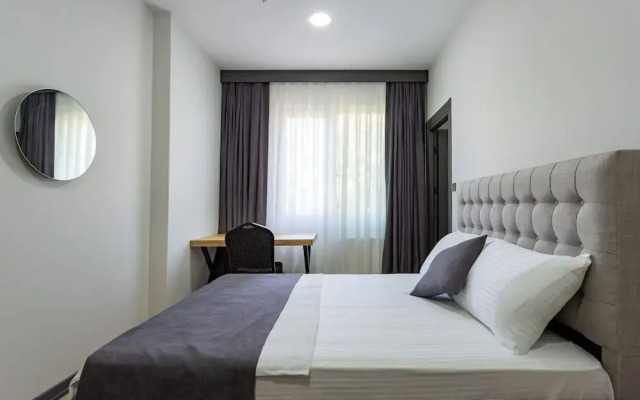 ATM Suite Hotel