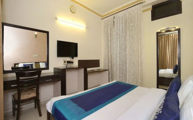 OYO 9736 Hotel Downtown Suites