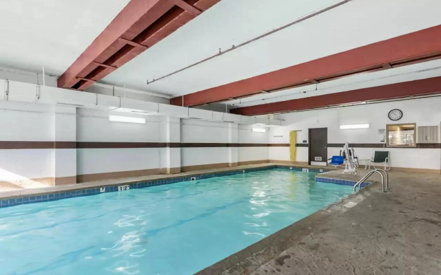 Comfort Inn Civic Center