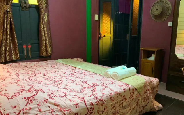 Baan Tepa Boutique House