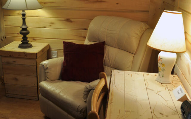 The Cedaredge Lodge