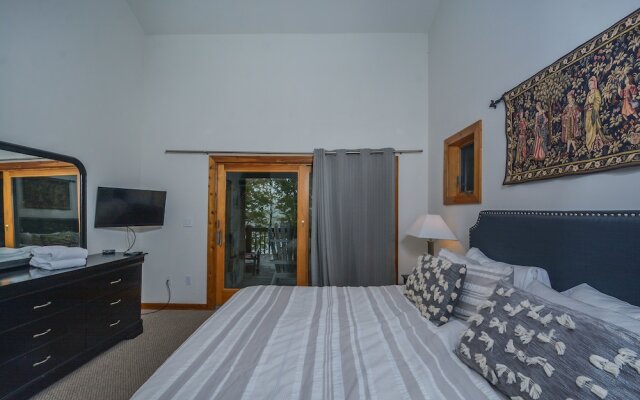 All Decked Out 4 Bedroom House