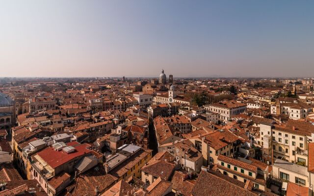 Padova Tower City & Hills View Libeccio