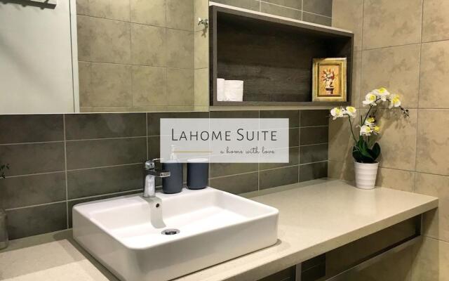 The Robertson Kuala Lumpur Lahome Suite