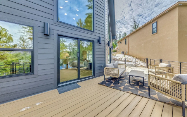 Sierra Blanca Views: New-build Cabin in Ruidoso