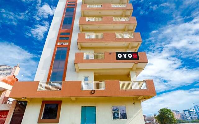 OYO 28629 Hotel Crosswind