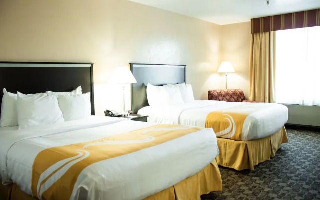 Weston Plaza Hotel