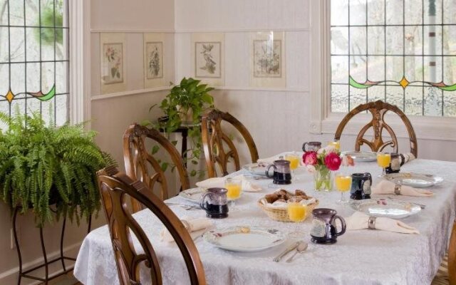 Arsenic and Old Lace B&B