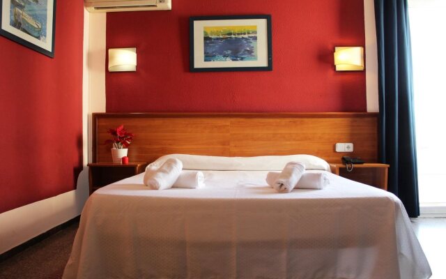 Vintage Hotel Mercedes