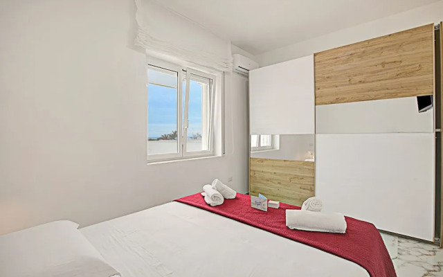 Villa Na' Lu' 2 With Sea View