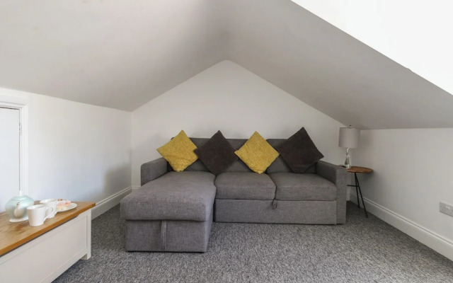 Flat 4 - Hengistdury