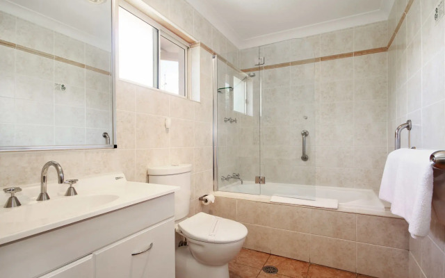 Edward Parry Motel & Apartments