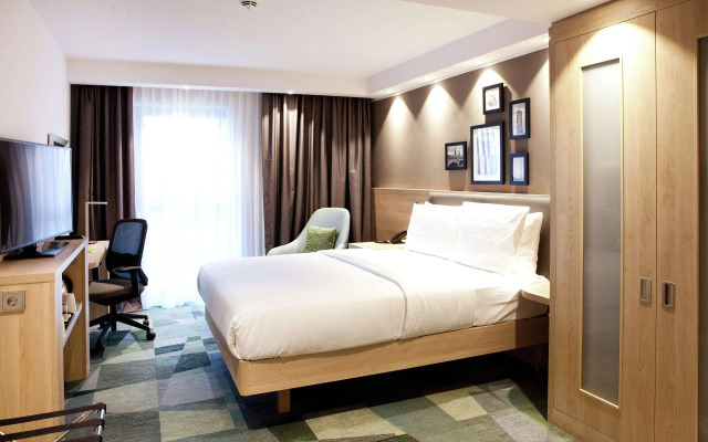 Hampton by Hilton Berlin City East Side Gallery