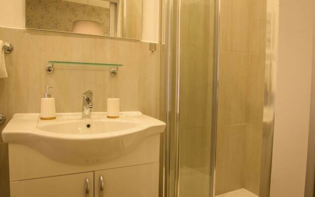Scala In Rooms & Apartments
