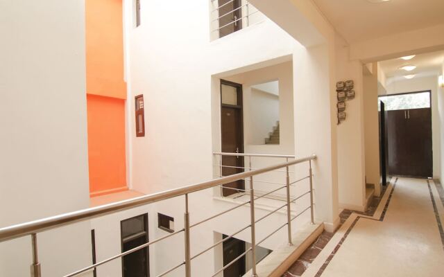 Fabhotel The Lavish Villa