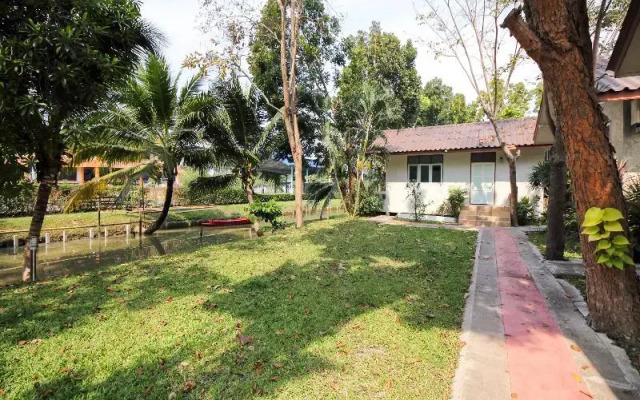 OYO 606 Baan Suansabai Pleanpanmai Resort Amphawa