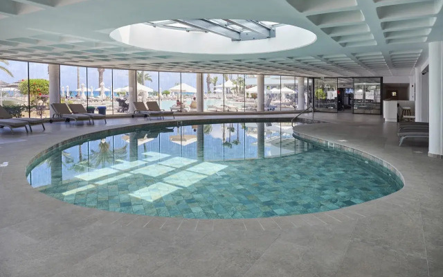 Sunrise Beach Hotel