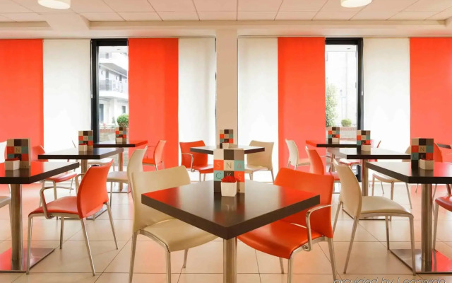 ibis London Docklands Canary Wharf