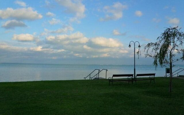 Nereus Park Hotel