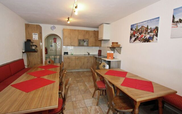 Spacious Holiday Home With Balcony, Sauna, Parking