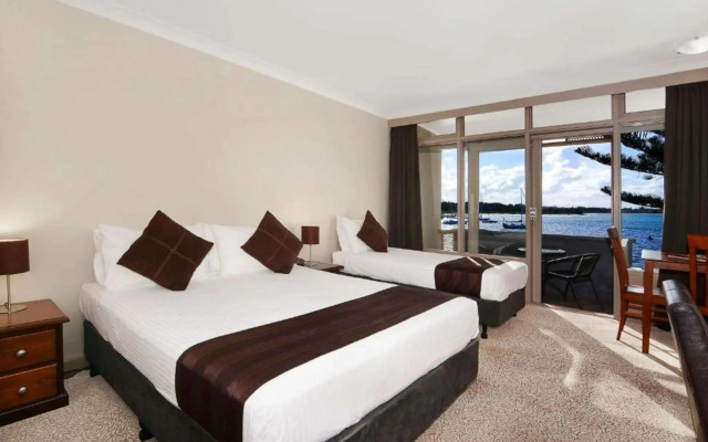 Comfort Resort Waters Edge