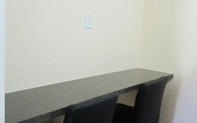 Village Inn & Suites