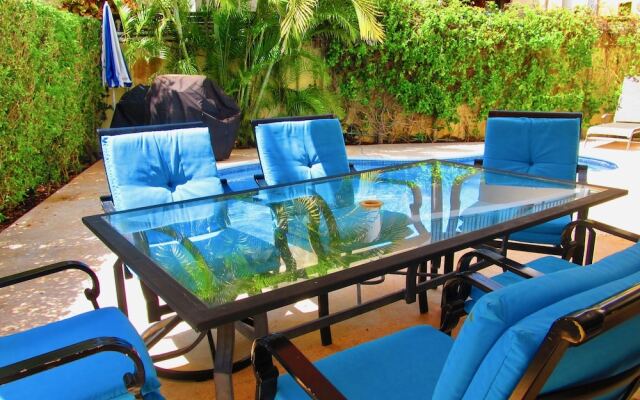 Casa Grande by Playa Paradise
