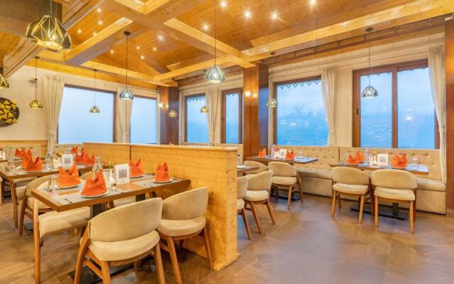 Summit Alpine Abode