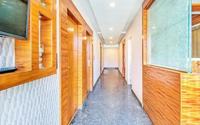 FabHotel Royal Stay I