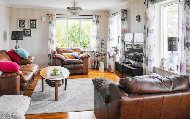 5 Person Holiday Home in Klovedal