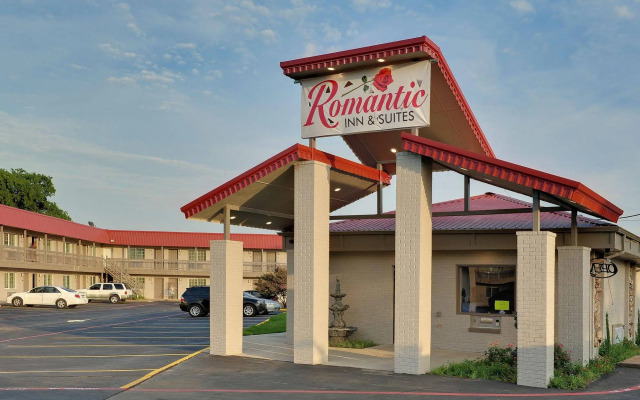 Romantic Inn & Suites