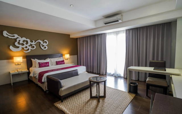 Soll Marina Hotel & Conference Center Bangka