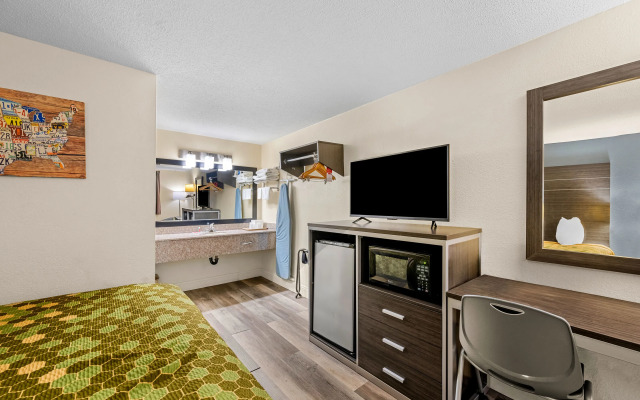 Econo Lodge Kingsport East