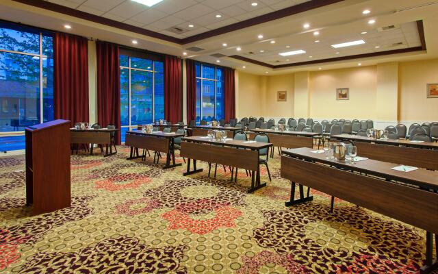 Holiday Inn Seattle Downtown by IHG