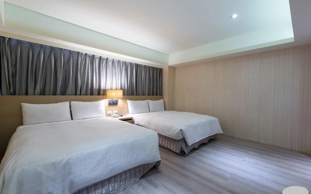 Paris Business Hotel