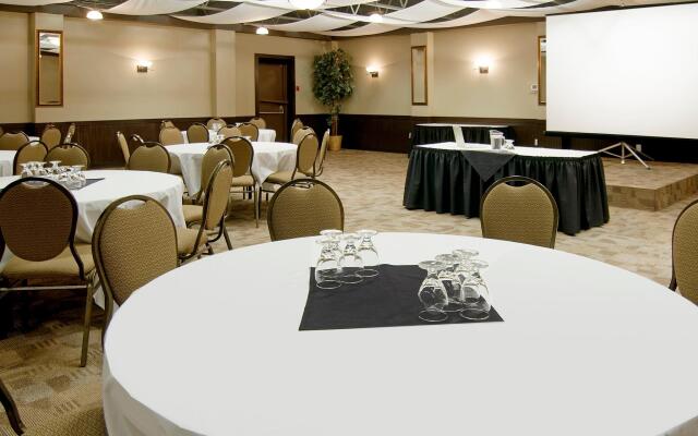 Quality Hotel Calgary Airport & Conference Centre