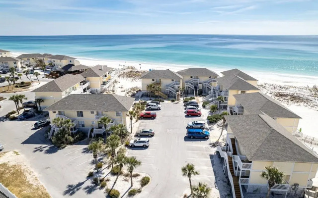 Sandpiper Cove 9226 1 Bedroom Condo by RedAwning