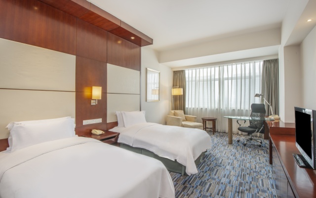 Holiday Inn Hangzhou Xiaoshan by IHG – Guest Rooms – Hangzhou