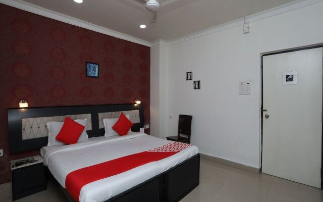 OYO Flagship 16097 Neeranand Regency Bhowanipore